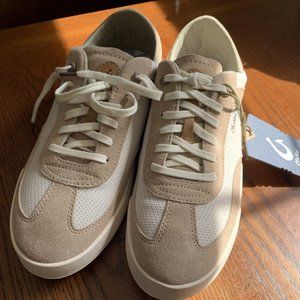 NIB OluKai Women's Size 10 Kilea Sneakers